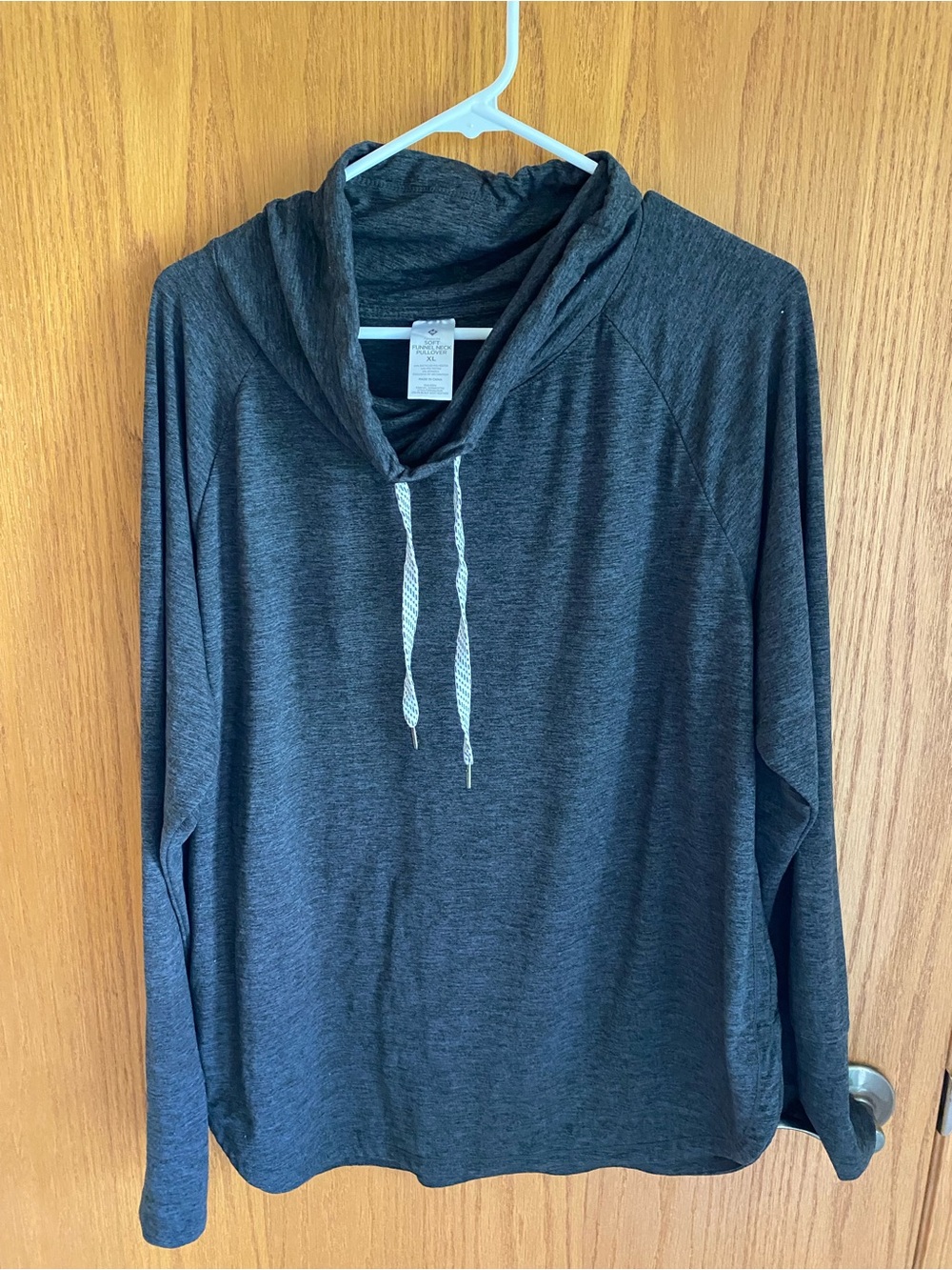 Unknown Brand Women’s Funnel Neck Sweatshirt